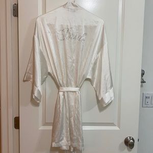 Victoria’s Secret bride robe white small